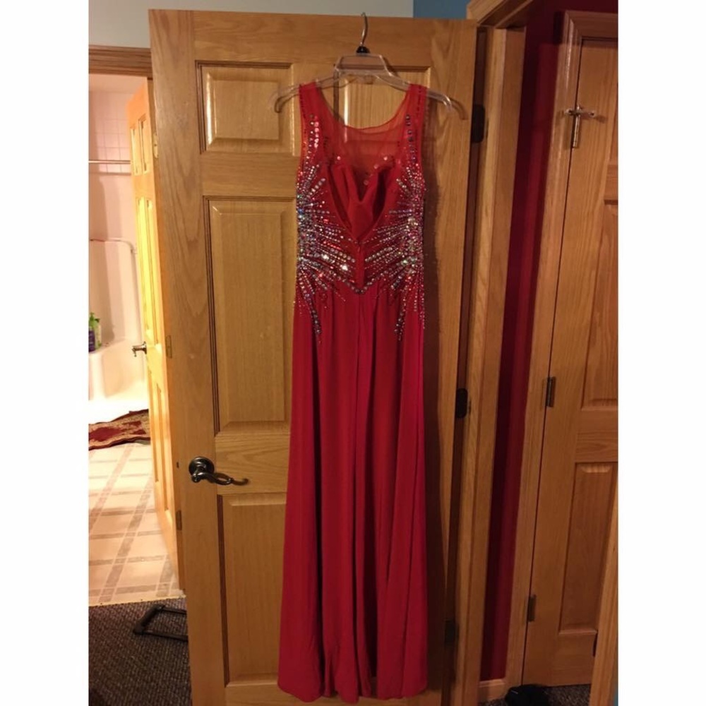 Red prom dress